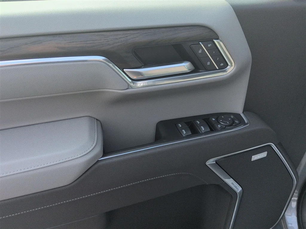 New 2026 Sterling Metallic GMC SLT image 47