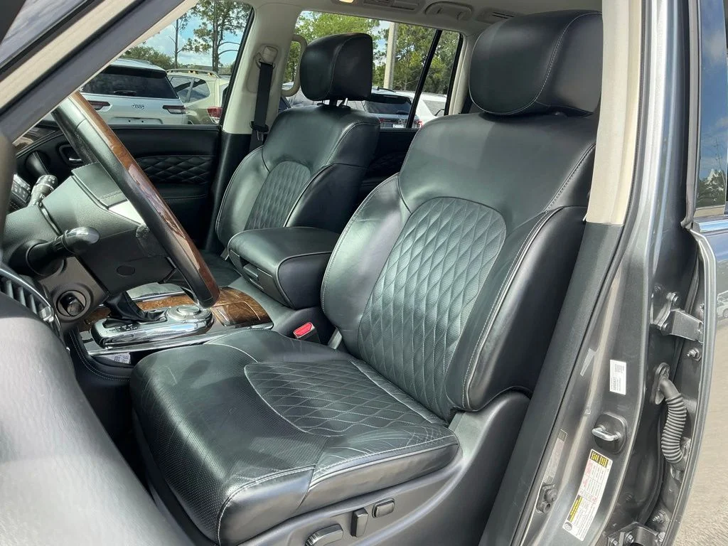Used 2019 Gray INFINITI LUXE image 41