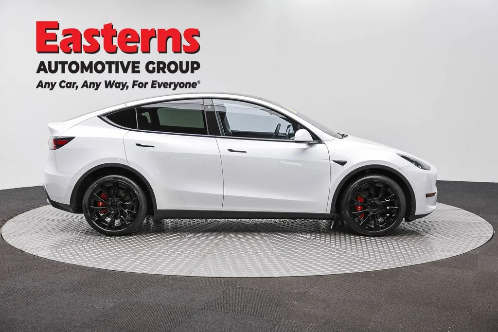 Used 2022 White Tesla Long Range image 4