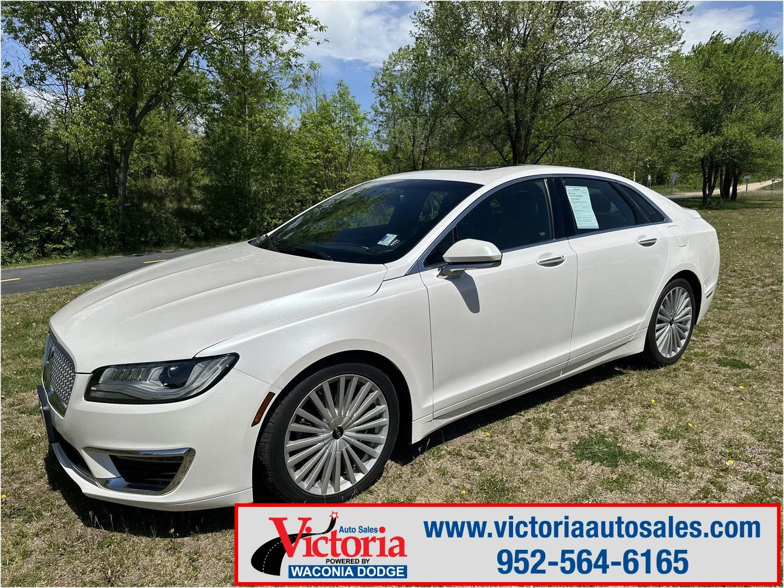 2017 Lincoln MKZ Reserve AWD's photo