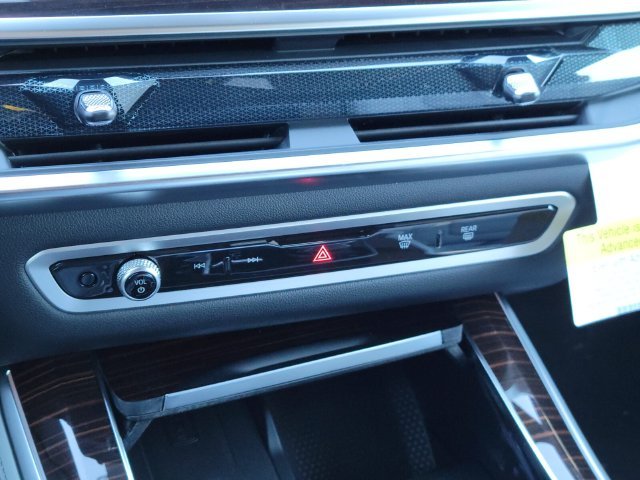 Used 2026 Blue BMW xDrive40i image 23