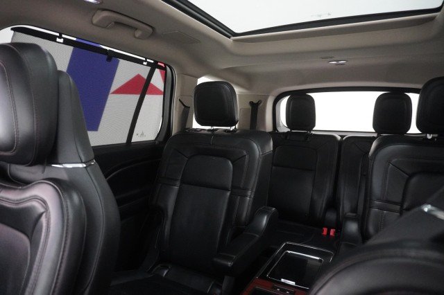 Used 2021 WHITE Lincoln Reserve image 20