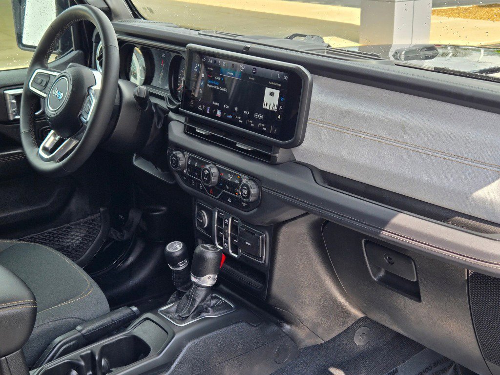 2025 Jeep Wrangler 4-Door Sahara - Photo 7