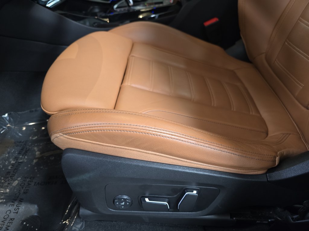 Used 2024 Tanzanite Blue II Metallic BMW M40i image 28