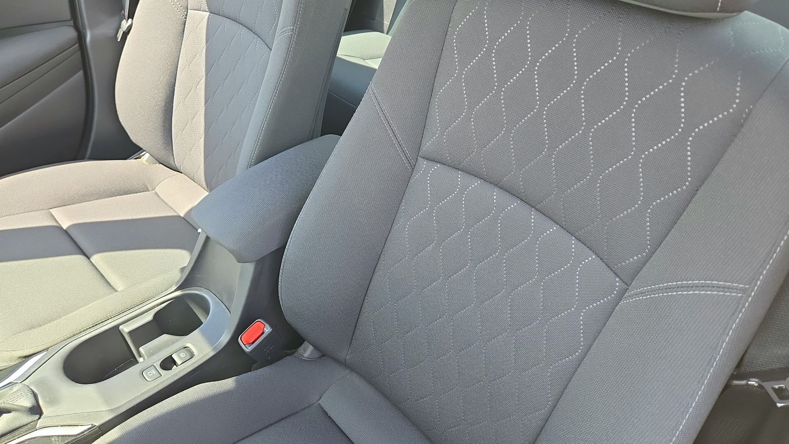 Used 2025 White Toyota LE image 10