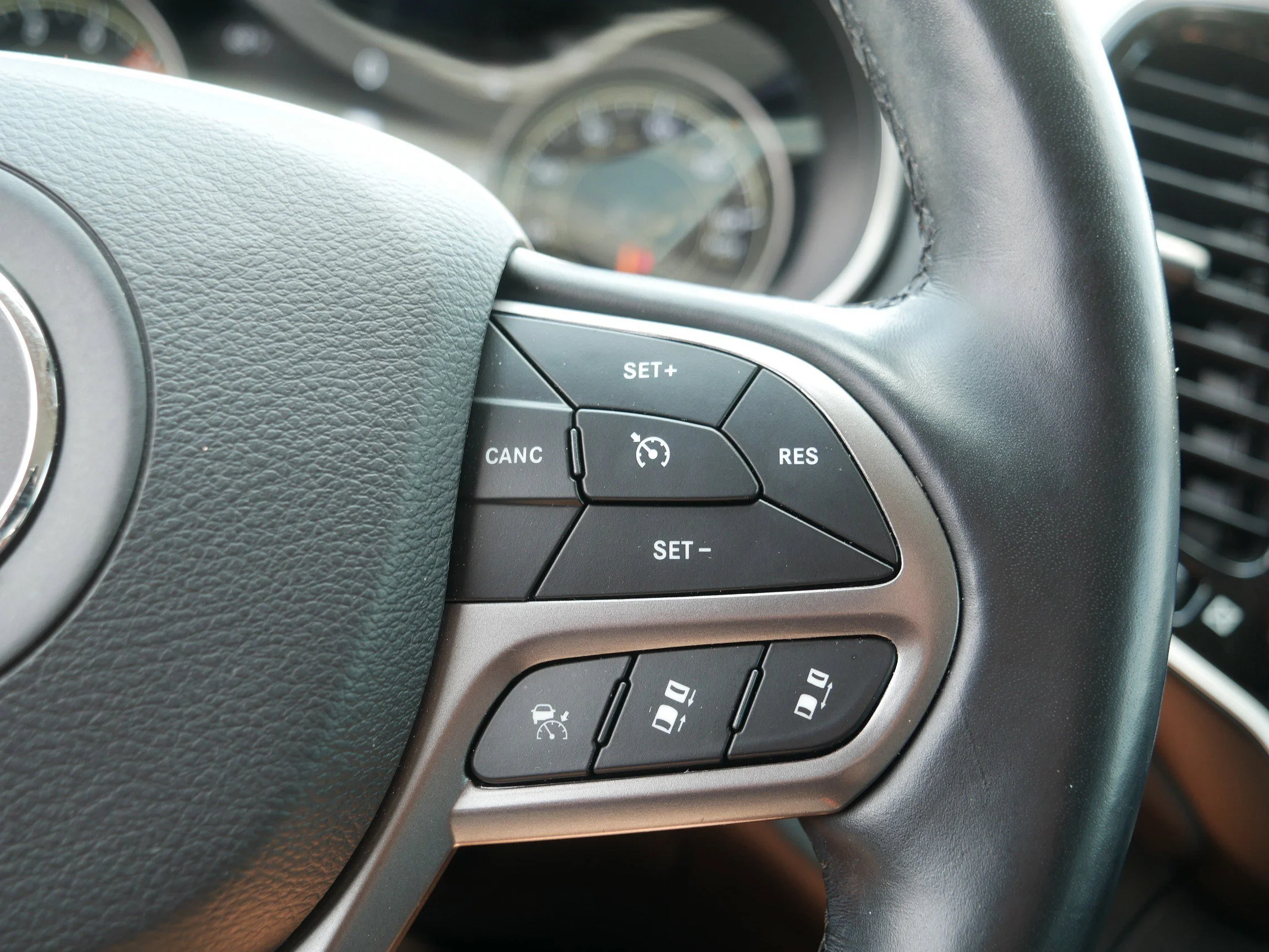 Used 2021 Bright White Clearcoat Jeep Limited image 29