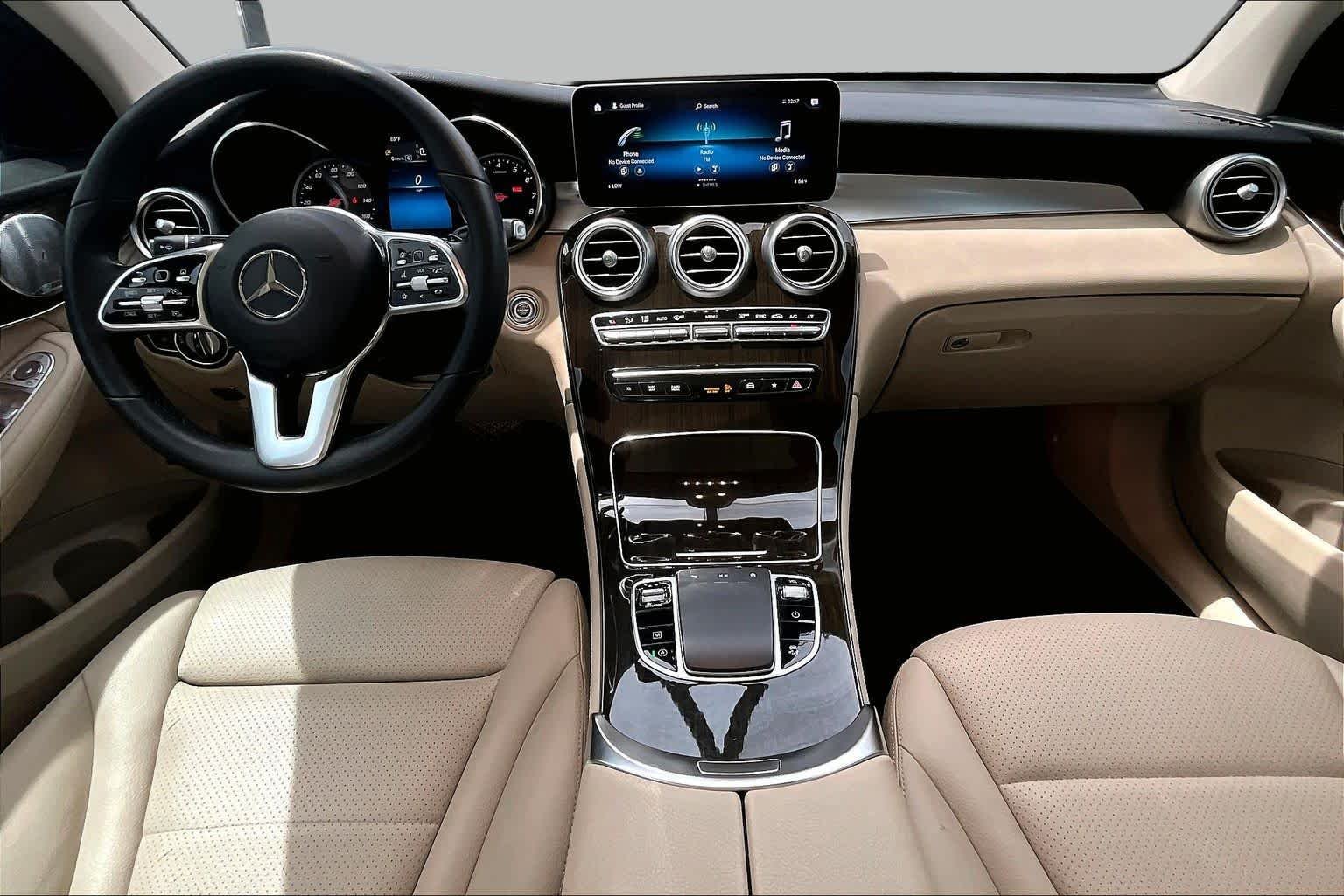 Used 2020 Selenite Grey Metallic Mercedes-Benz GLC 300 image 16