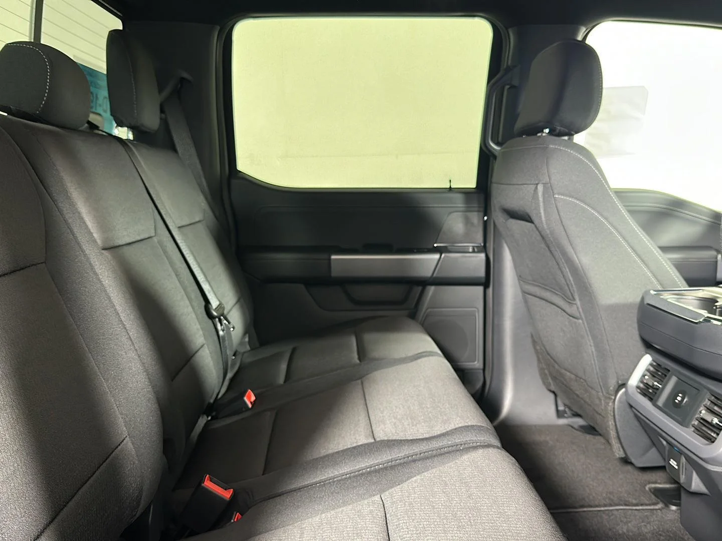 New 2026 Antimatter Blue Metallic Ford XLT image 30