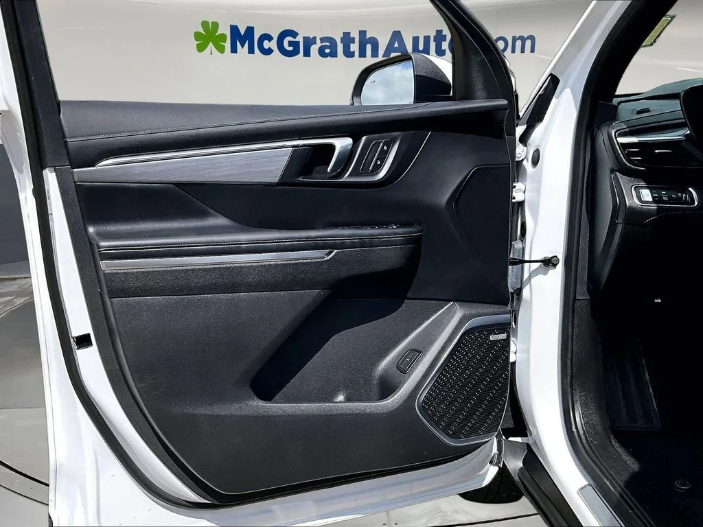 Used 2026 White Buick Preferred image 23