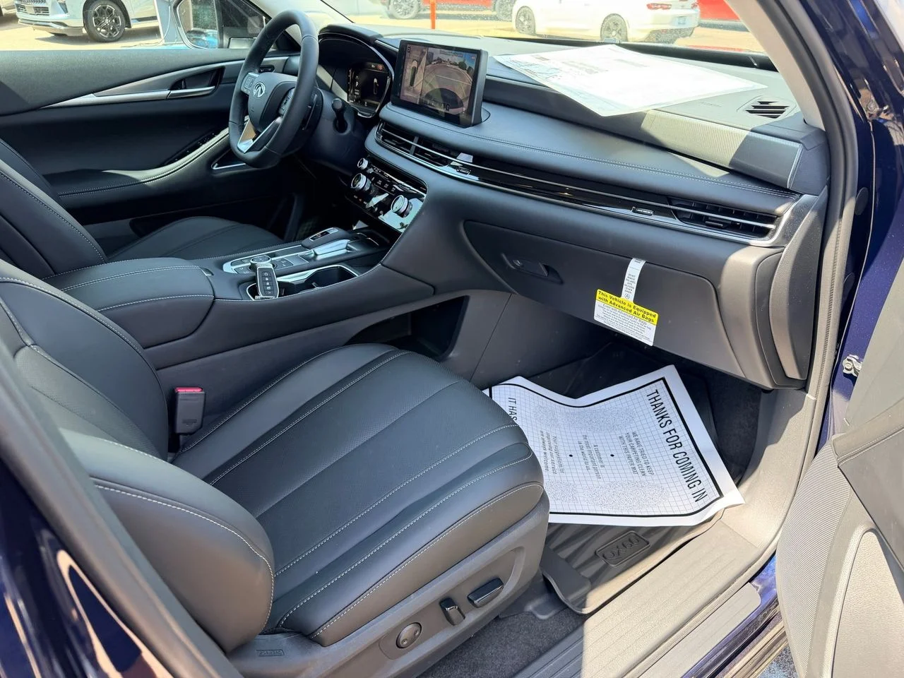 New 2027 GRAND BLUE INFINITI Luxe FWD image 11