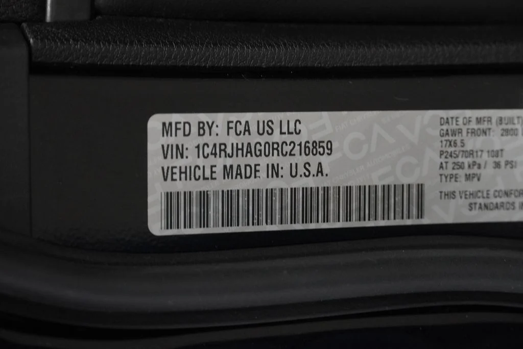 Used 2024 Black Jeep Laredo image 53