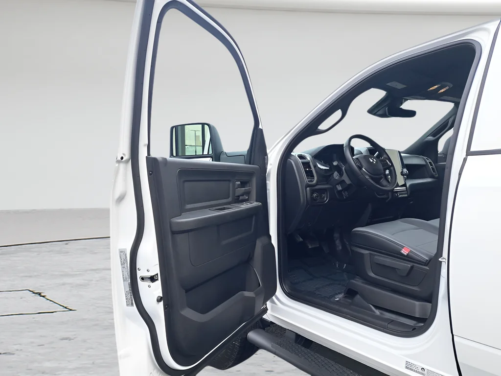 New 2026 Bright White Clear-Coat Exterior Paint RAM Tradesman image 9