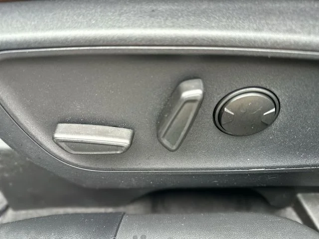 Used 2024 Black Ford Outer Banks image 13