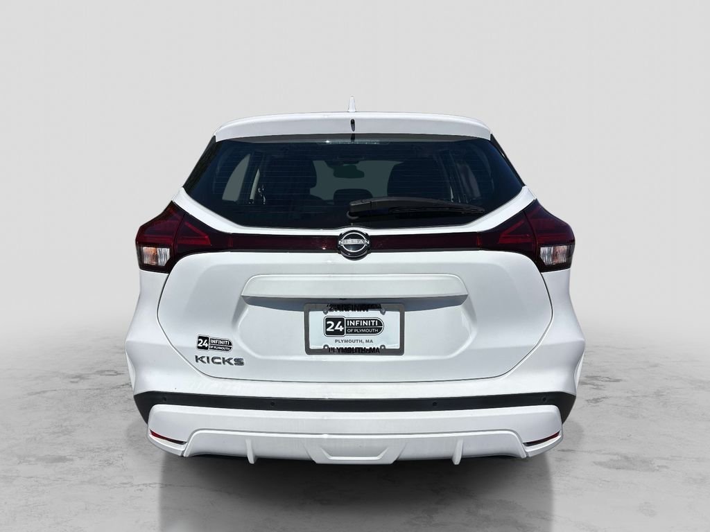 Used 2024 White Nissan S image 4