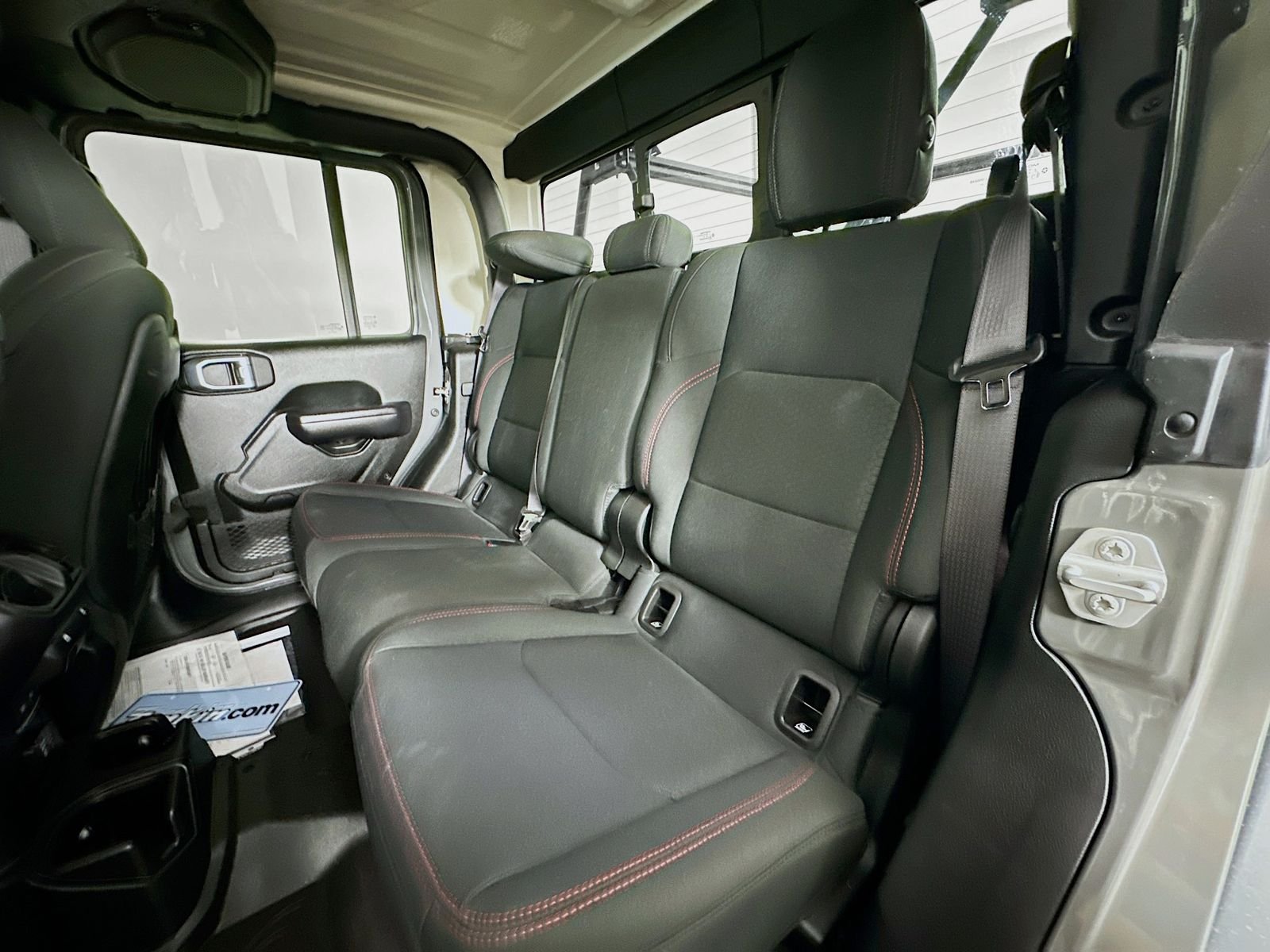 Used 2021 Sting-Gray Clearcoat Jeep Rubicon image 24