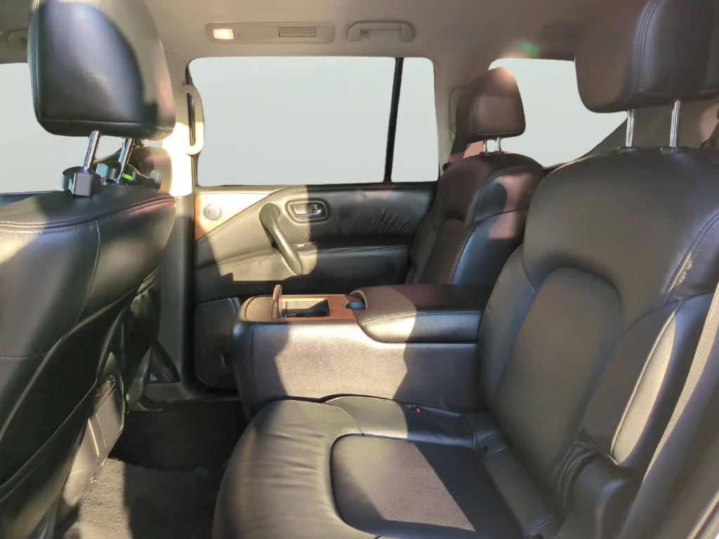 Used 2022 White Nissan SL image 18