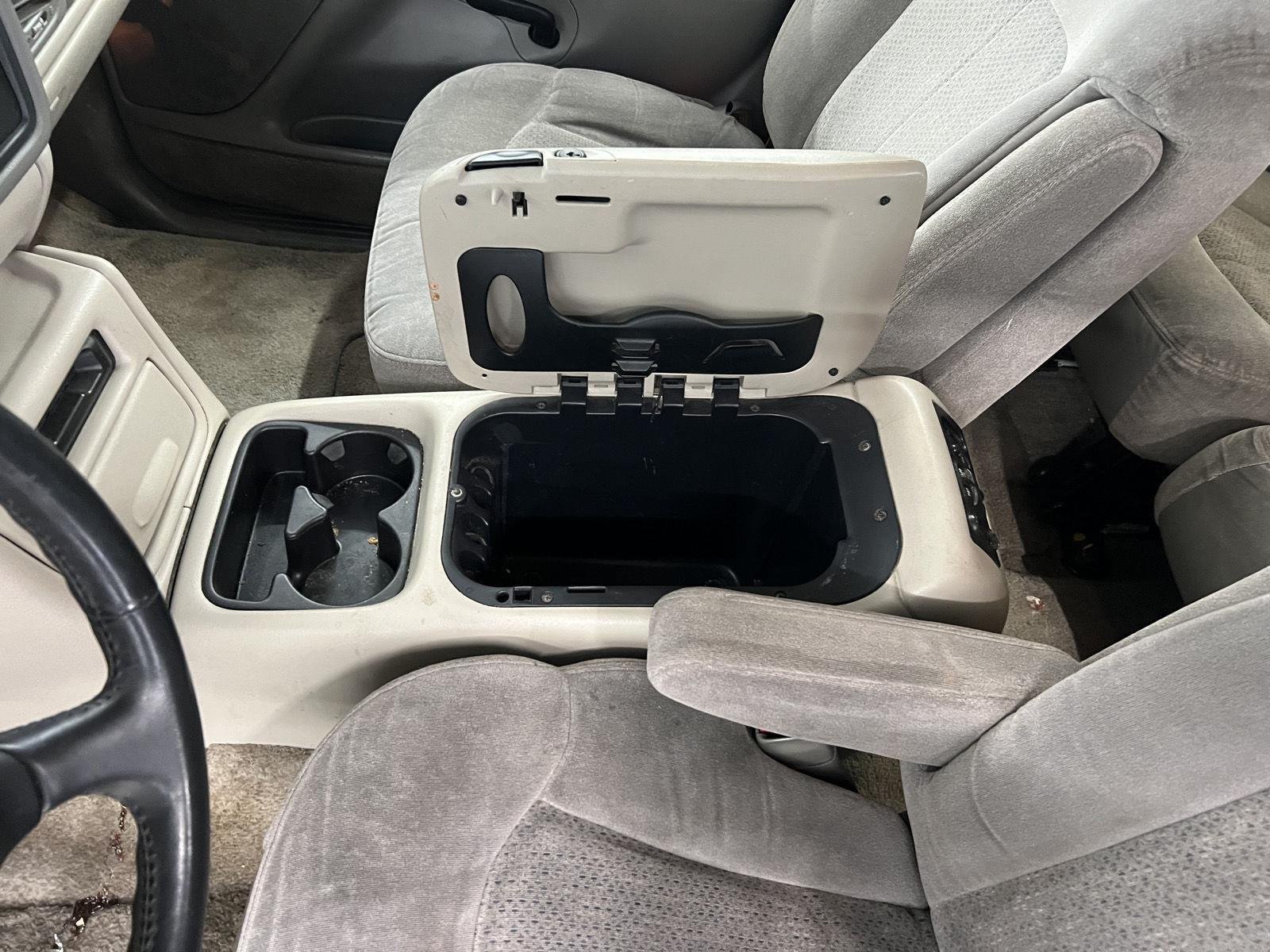 2001 Chevrolet Suburban Base - Photo 17