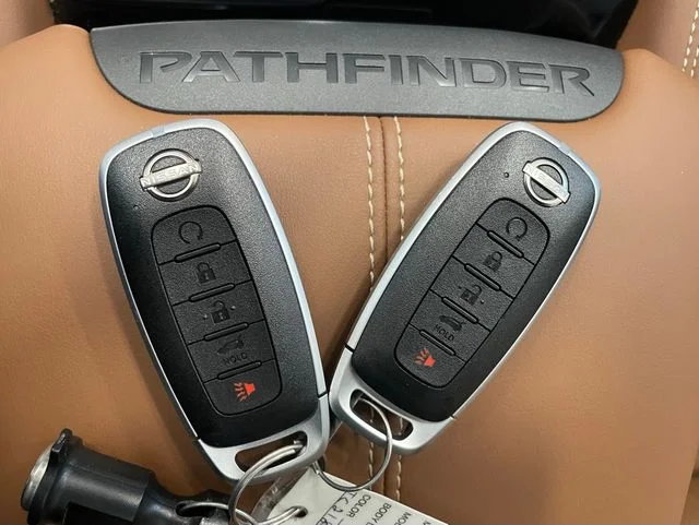 Used 2026 Gray Nissan Platinum image 22