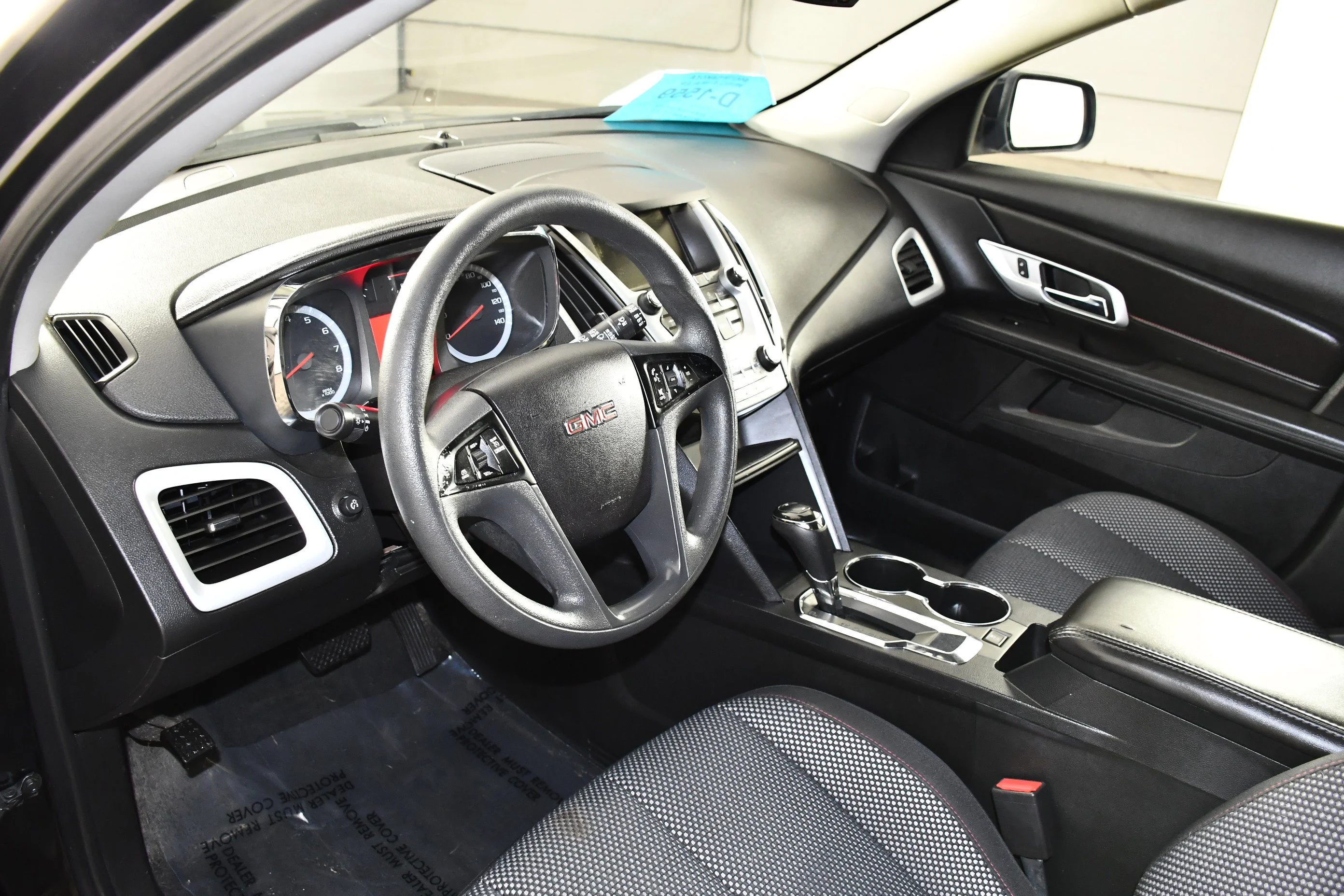 Used 2017 Onyx Black GMC SLE image 2