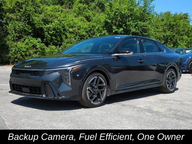 2025 Kia K4 GT-Line AT's photo