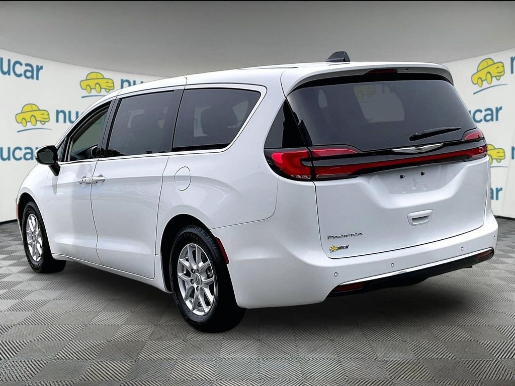 Used 2023 White Chrysler Touring L image 4