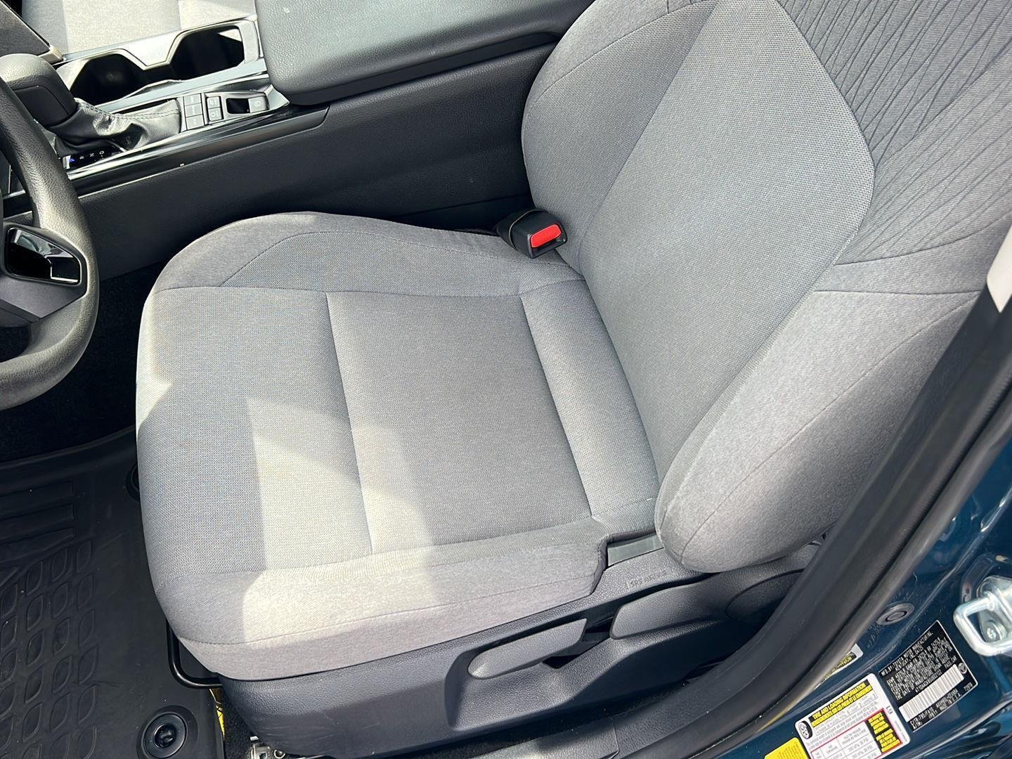 Used 2025 Ocean Gem Toyota LE image 29
