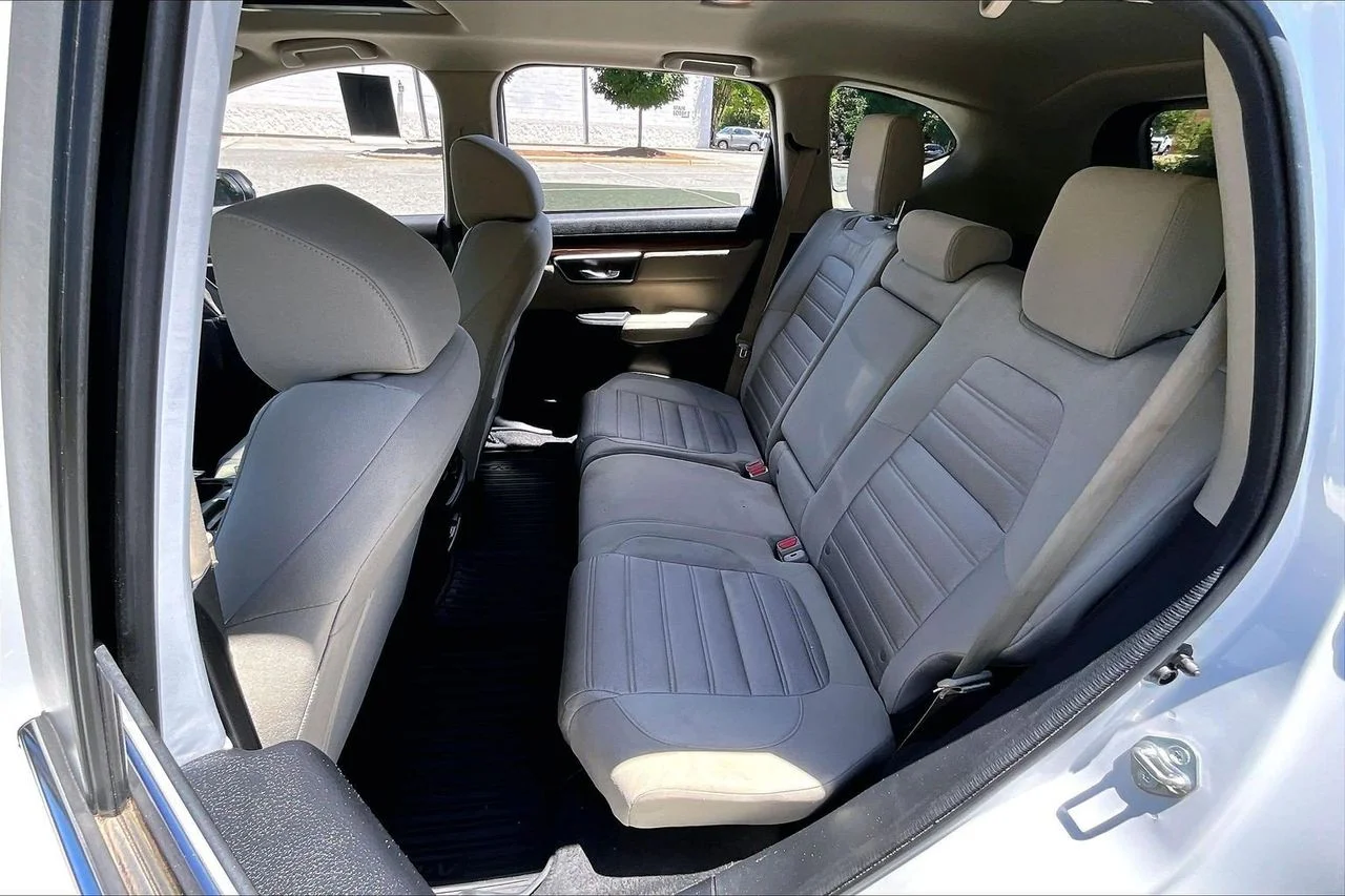 Used 2020 White Honda EX image 22