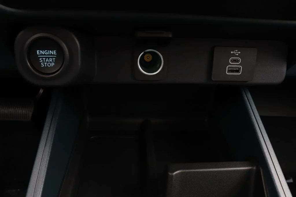 New 2026 Carbonized Gray Metallic Ford XLT image 20