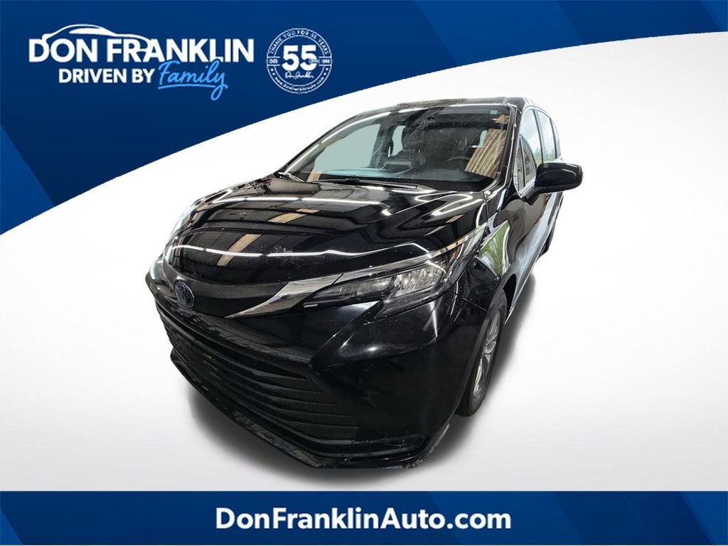 2024 Toyota Sienna's photo