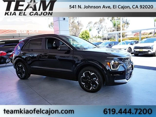 New 2026 Black Kia Wind image 10