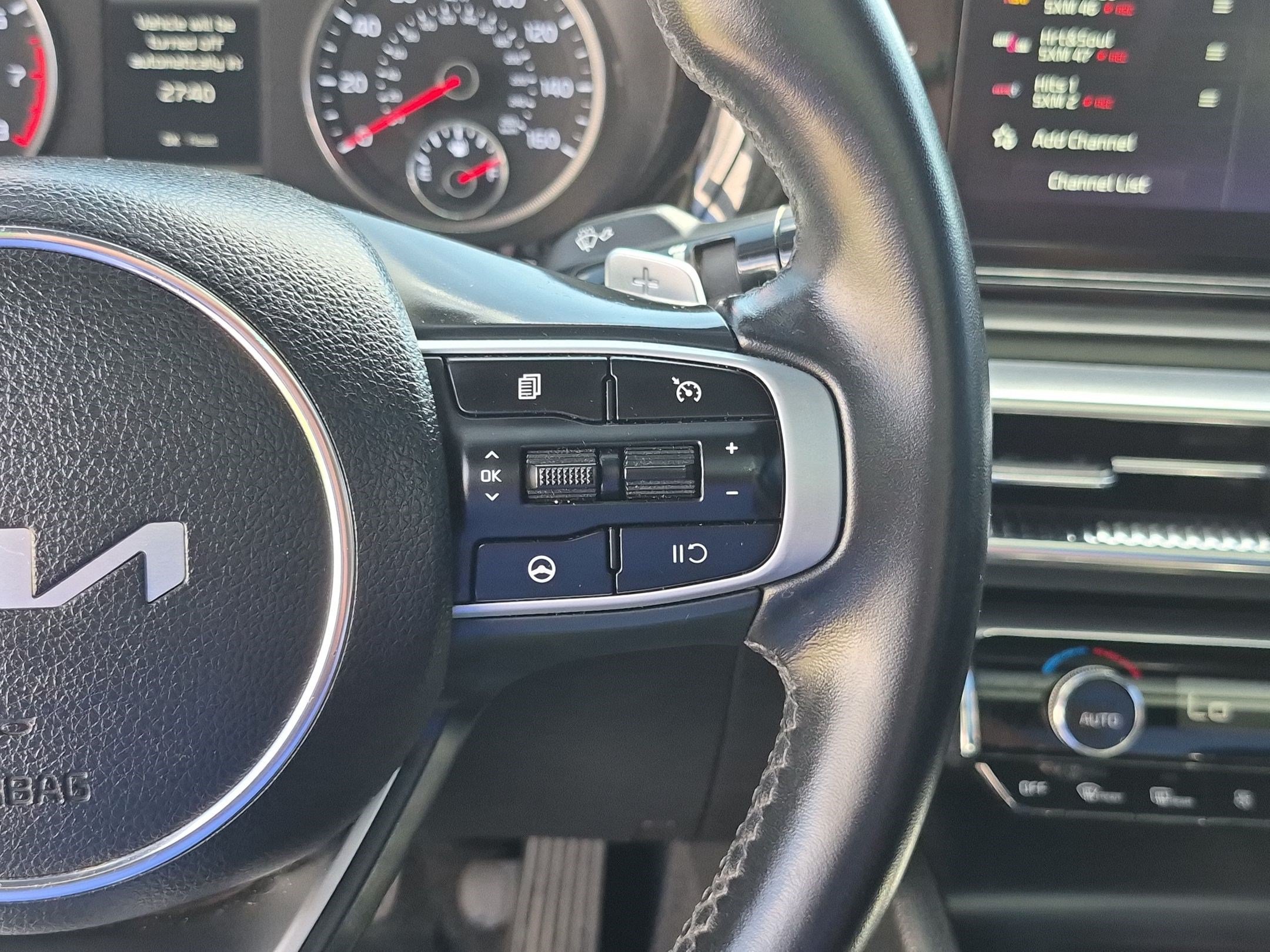 Used 2023 Wolf Gray Kia GT image 20