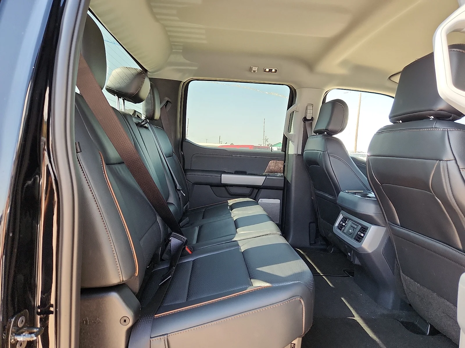 New 2026 Agate Black Metallic Ford Lariat image 19