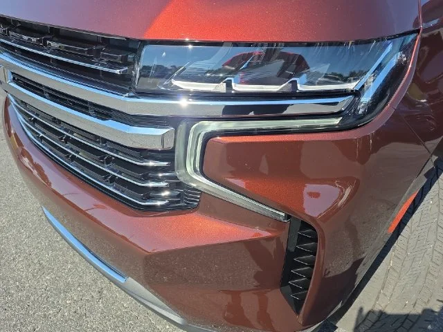 Used 2022 Orange Chevrolet LT image 33