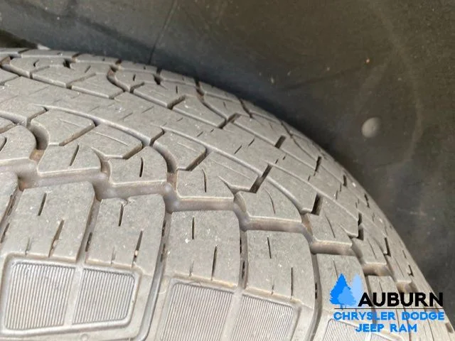 Used 2025 Gray Ford Active image 10