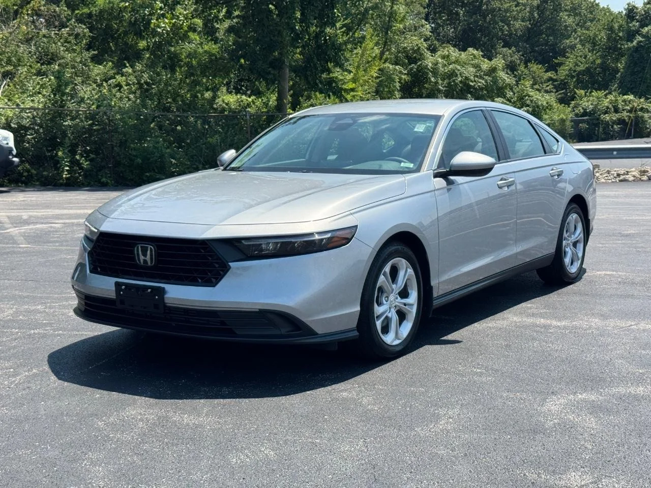 2025 Honda Accord LX - Photo 9