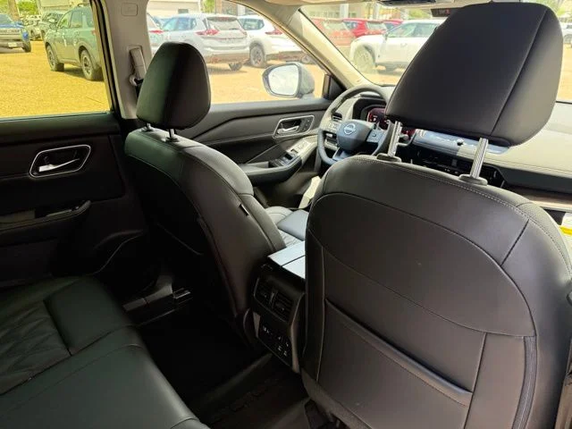 New 2026 Gun Metallic Nissan Platinum image 20