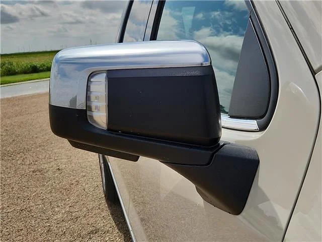 New 2026 G42 White Sands Chevrolet High Country 4x4 Crew Cab 5.75 ft. box 147.4 in. W image 8