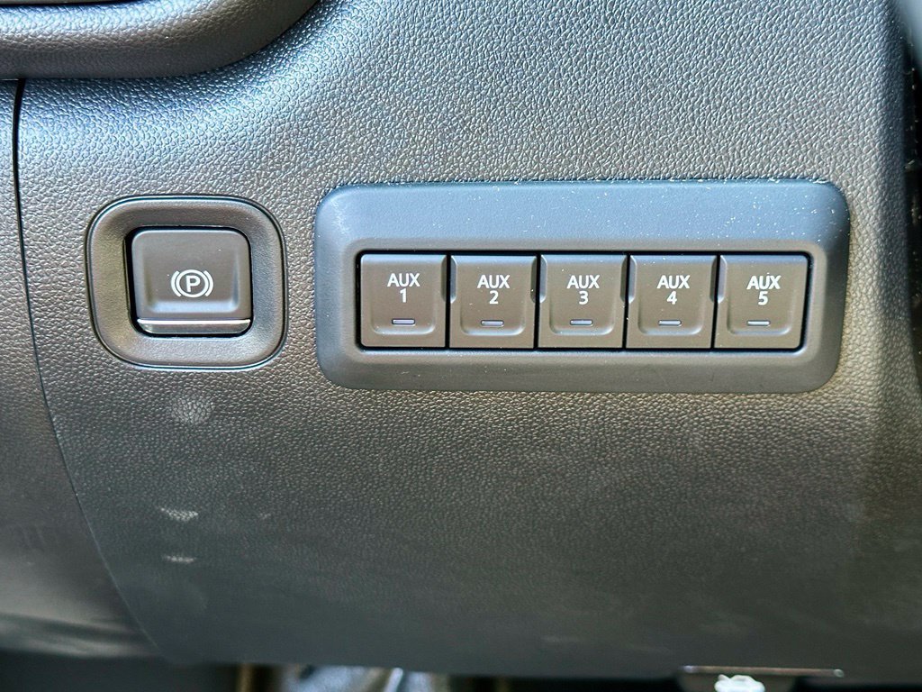 2026 GMC Sierra 3500 Chassis Cab Pro - Photo 29