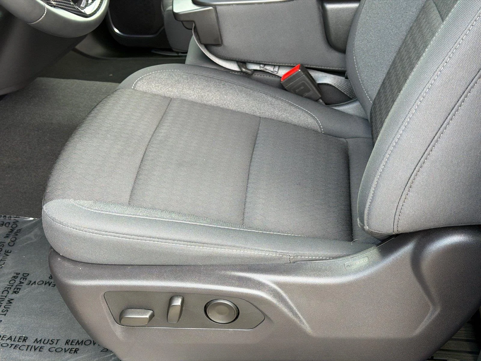 Certified Used 2024 Titanium Rush Metallic GMC Elevation image 32