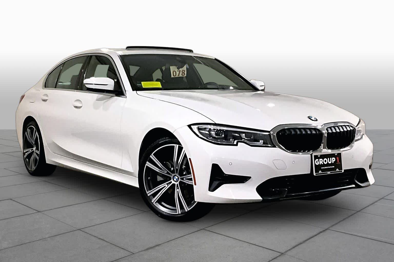 Used 2020 Alpine White BMW 330i xDrive image 2