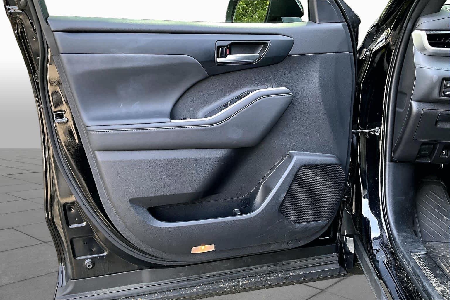 Used 2023 Midnight Black Metallic Toyota XSE image 21
