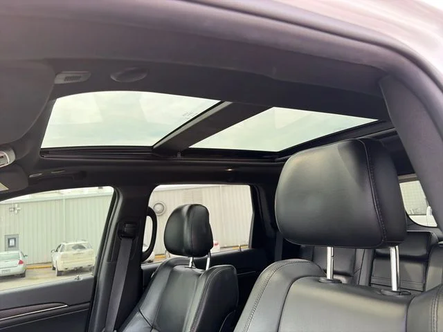 Used 2018 White Jeep Limited image 25