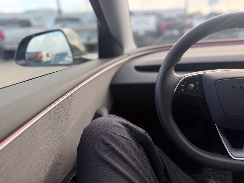 Used 2025 Stealth Gray Tesla  image 7