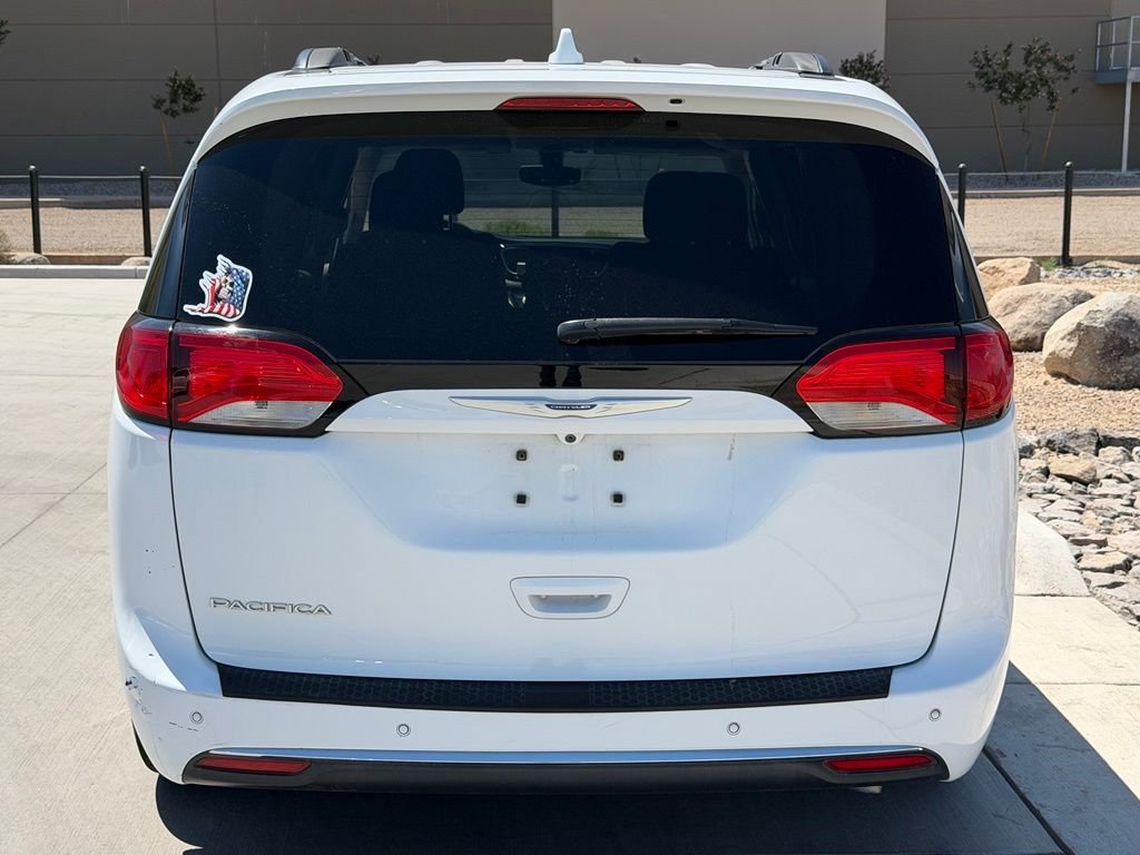 Used 2019 White Chrysler Touring Plus image 6