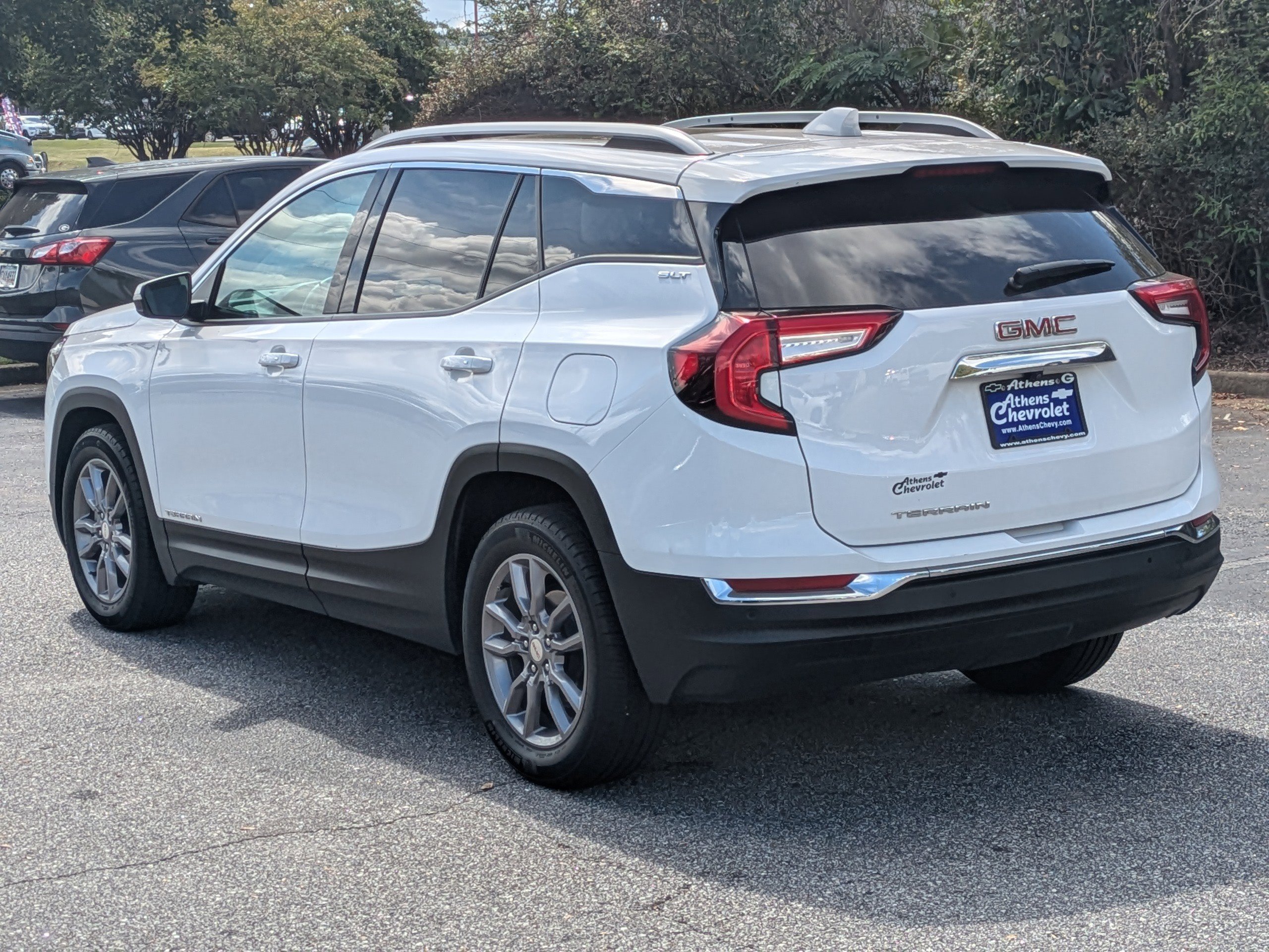 2022 GMC Terrain SLT - Photo 6