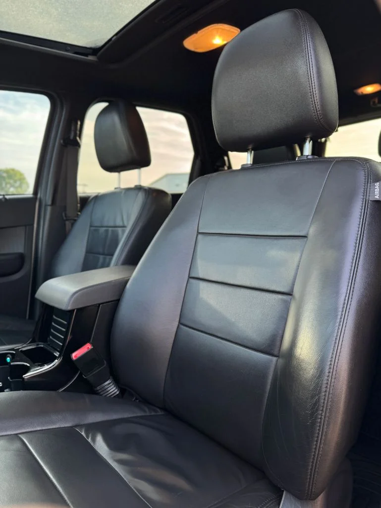Used 2011 White Suede Ford Limited image 29