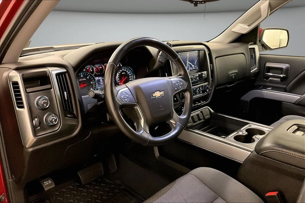 Certified Used 2018 Red Chevrolet LT image 18