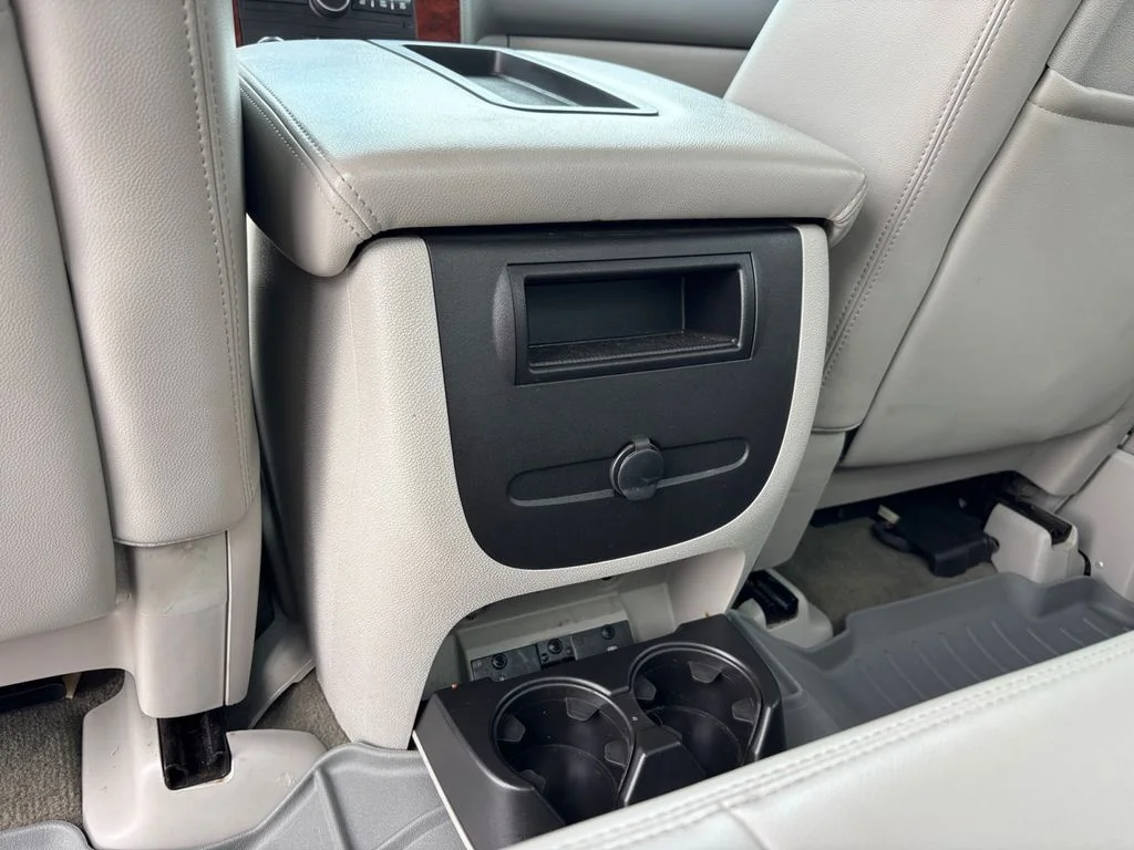 Used 2011 White Chevrolet LTZ image 40