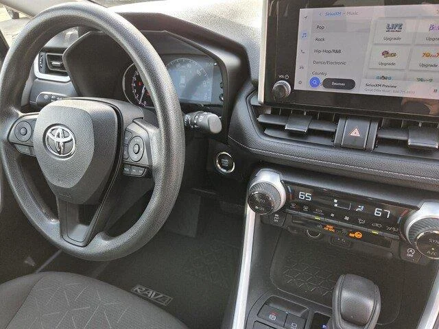 Used 2024 Ice Cap Toyota XLE image 31