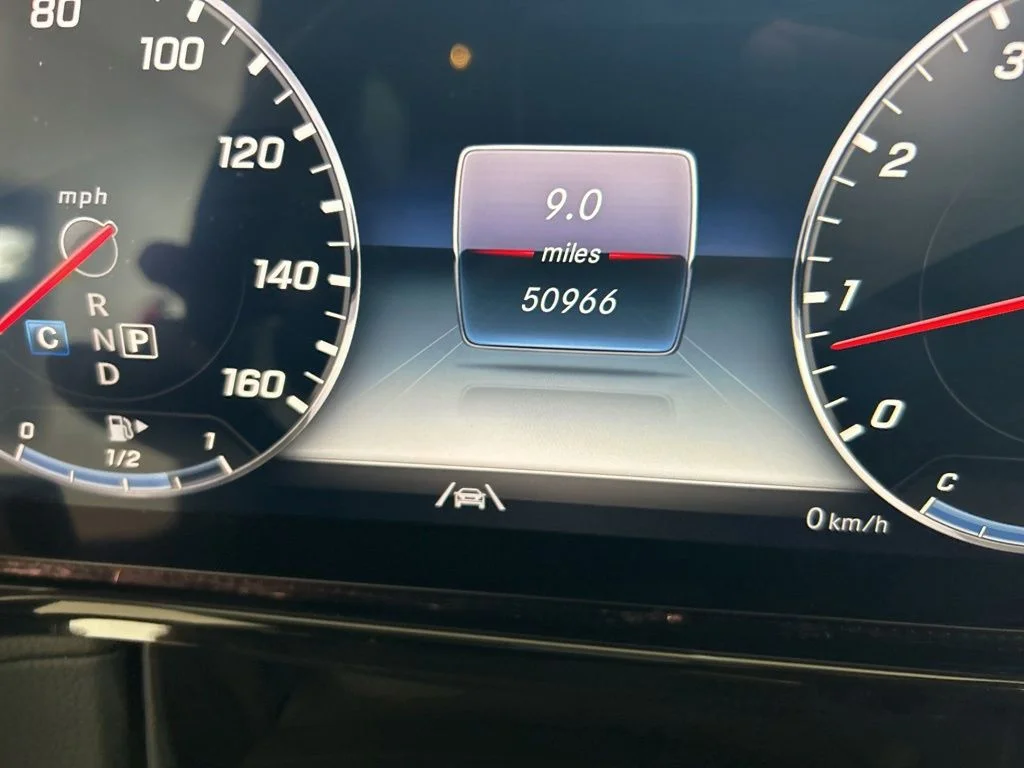 Used 2021 Black Mercedes-Benz G 550 image 63